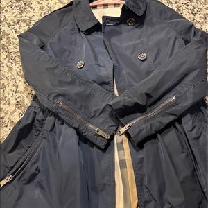 Super cute!!! burberry kids trench jacket size 7Y